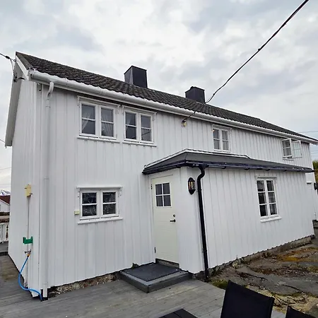 Fiskehuset Havnes Feriehus Averøy